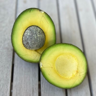 2kg. de aguacates Reed