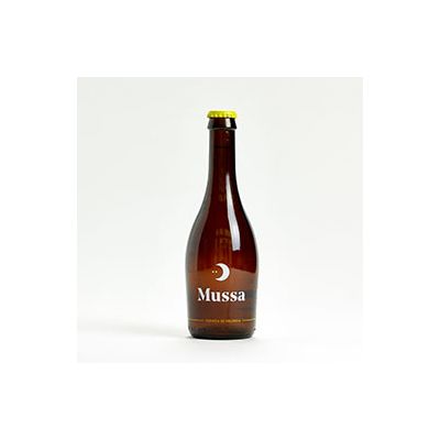 Cerveza Artesana Mussa, de trigo con un toque de limón.